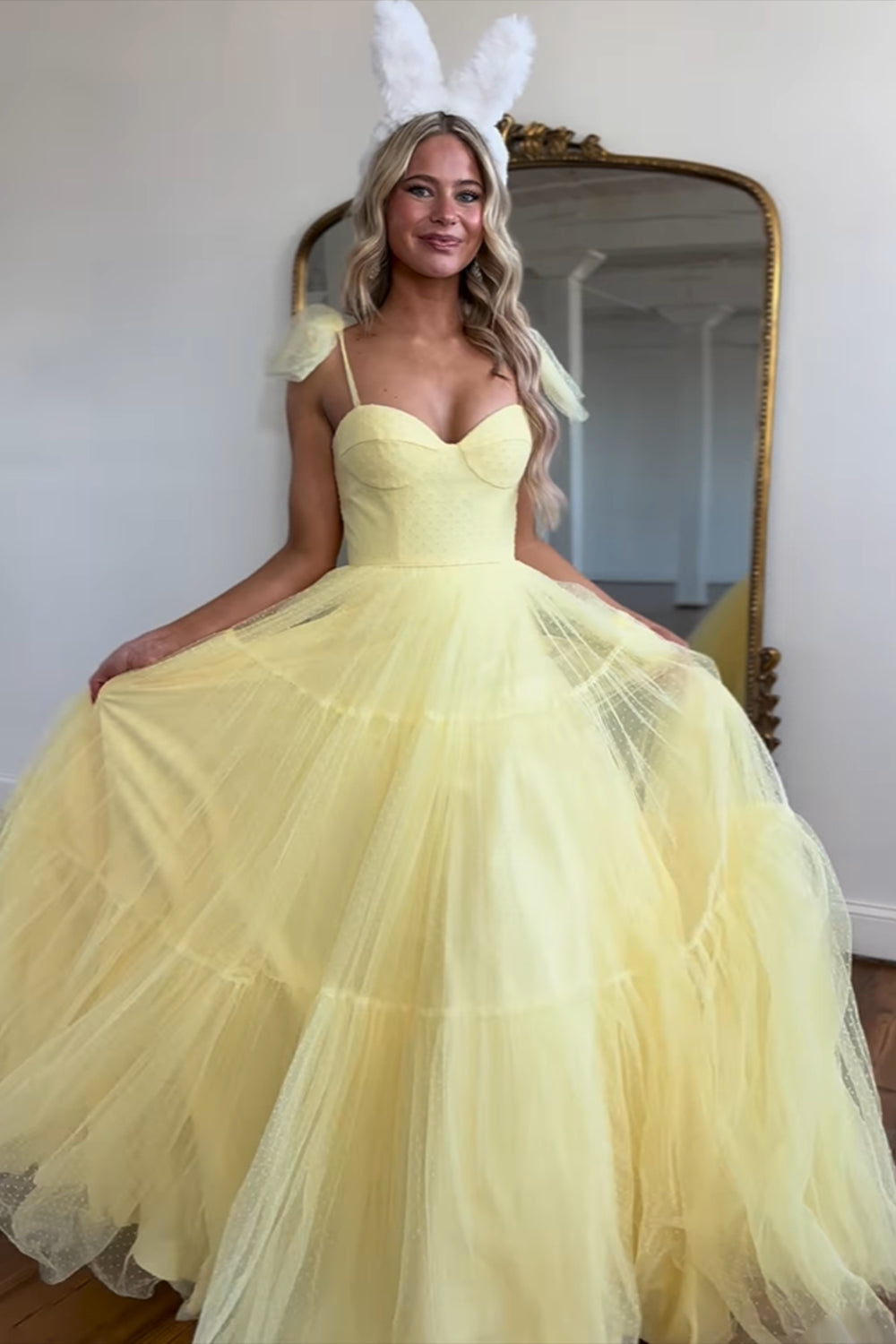 Yellow Prom Dress A Line Spaghetti Straps Tulle Long Evening Dress