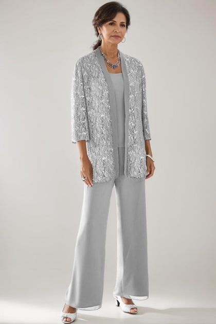Mother of the Bride and Groom: How to Coordinate Without Clashing