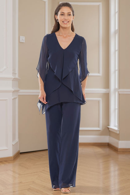 What Color Should the Mother of the Bride Wear? The 2026 Rules