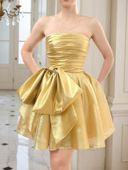 A-Line Strpless Straight Bow Short Homecoming Dress