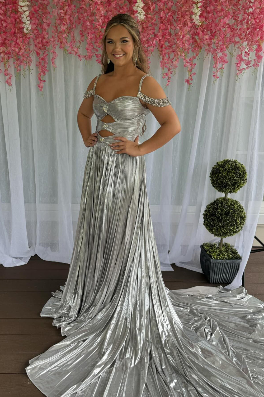 Sparkly Golden Cut Out Beaded A-Line Metallic Pleated Long Prom Dress with Slit