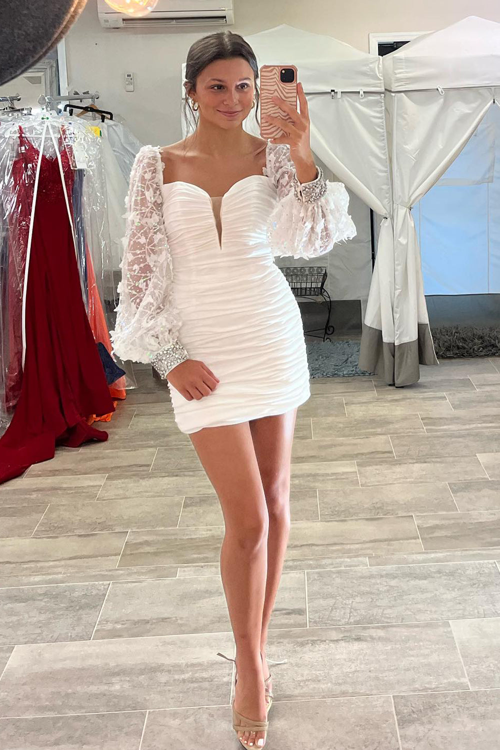 Sparkly White Long Sleeves Short Homecoming Dress