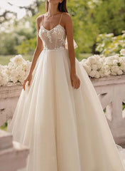 A-Line Princess V Neck Tulle Lace Sweep Train Wedding Dresses With Appliques Lace