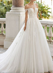 Off-The-Shoulder Ball-Gown Wedding Dresses With Short Sleeves Tulle Lace and Appliques