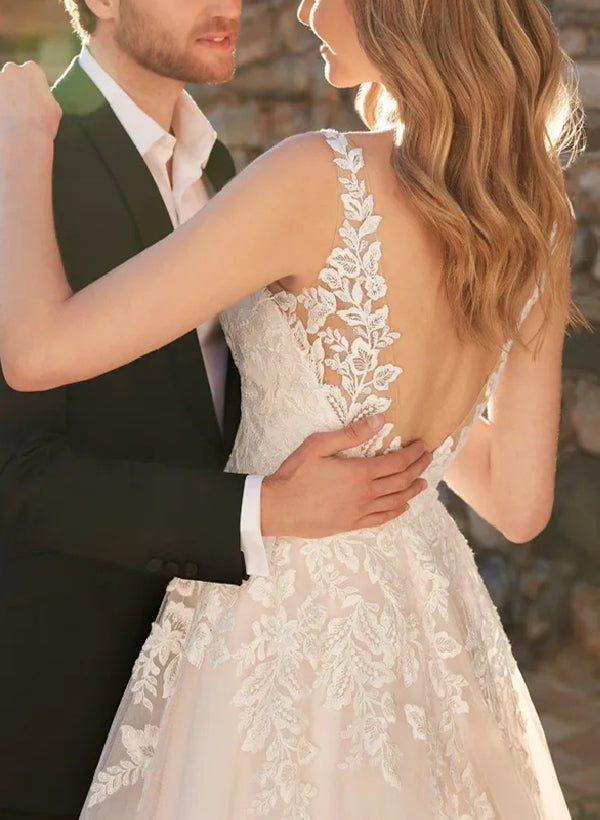 Lace Ball-Gown Wedding Dresses Featuring Tulle