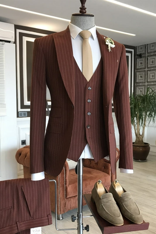 Griffith Rufous Three-Piece Peaked Lapel Business Suit