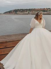 Boho Ball-Gown V-Neck Organza Wedding Dresses With Lace Appliques Sleeves