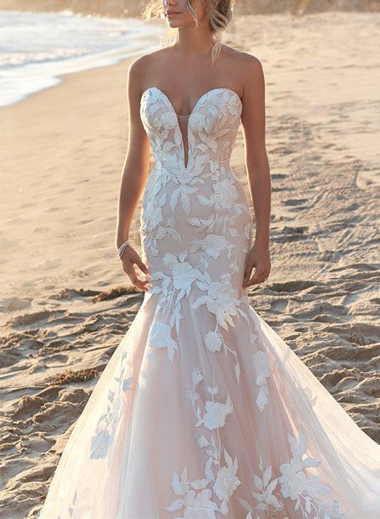 Sweetheart Sleeveless Sweep Train Lace Mermaid Wedding Dresses