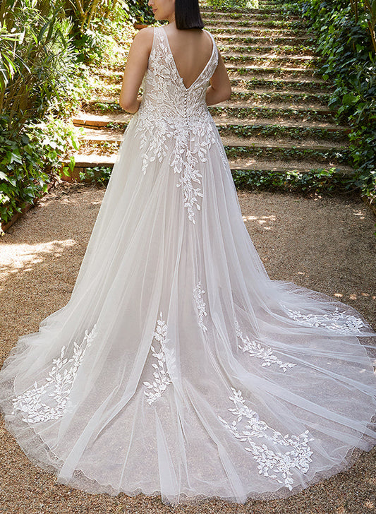 A-Line V-Neck Sleeveless Court Train Tulle Wedding Dresses With Appliques Lace