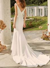 V-Neck Sleeveless Wedding Dresses with Split Front