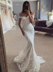 Off-The-Shoulder Sleeveless Lace Wedding Dresses for Trumpet/Mermaid