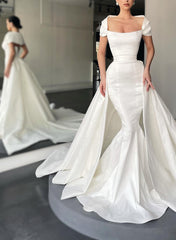 Elegant Wedding Dresses: Simple Satin Wrap