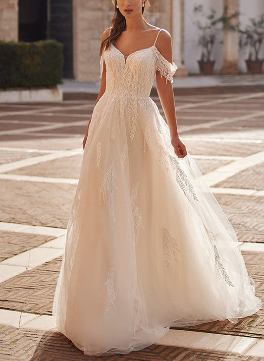 Off-The-Shoulder Sleeveless Tulle Wedding Dress With Appliques Lace