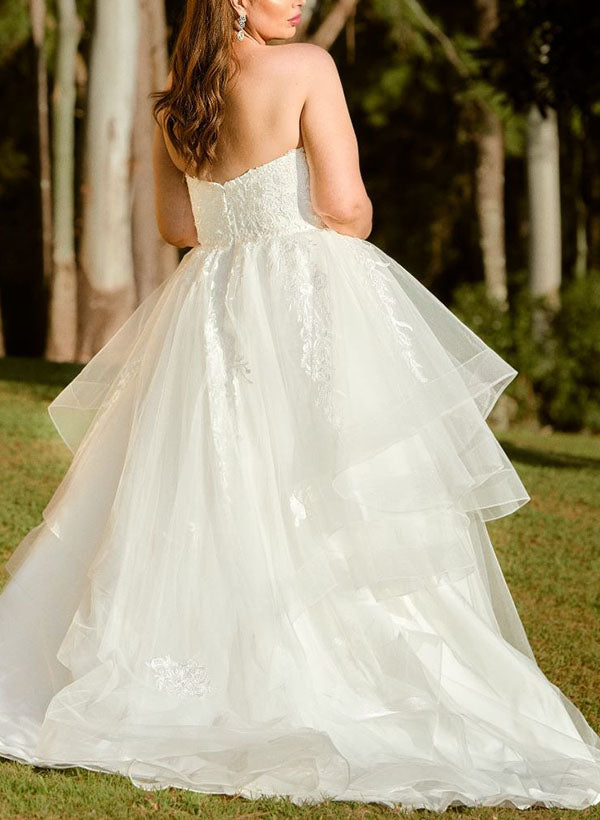 Sweetheart Sleeveless Tulle Wedding Dresses with Appliques Lace