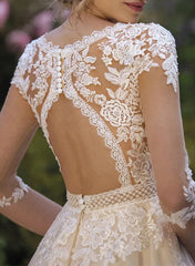 A-Line V-Neck Wedding Dresses With 3/4 Sleeves Lace/Tulle Appliques Lace/Back Hole