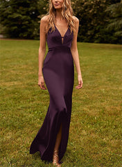 Halter Sleeveless Trumpet/Mermaid Floor-Length Bridesmaid Dresses crafted from Silk Like Satin