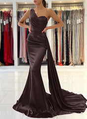 One-Shoulder Sleeveless Silk Like Satin Sheath/Column Bridesmaid Dresses