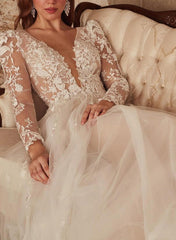 V-Neck Long Sleeves Court Train Lace/Tulle Wedding Dresses