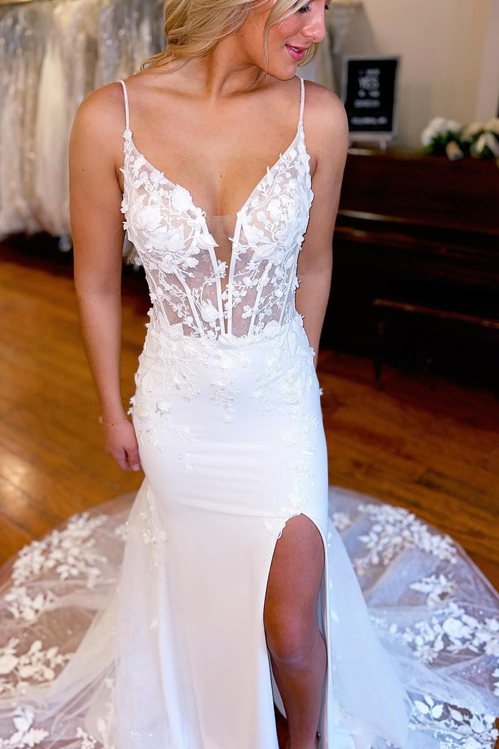 Chic Ivory Spaghetti Straps High Slit Mermaid Wedding Dress with Appliques