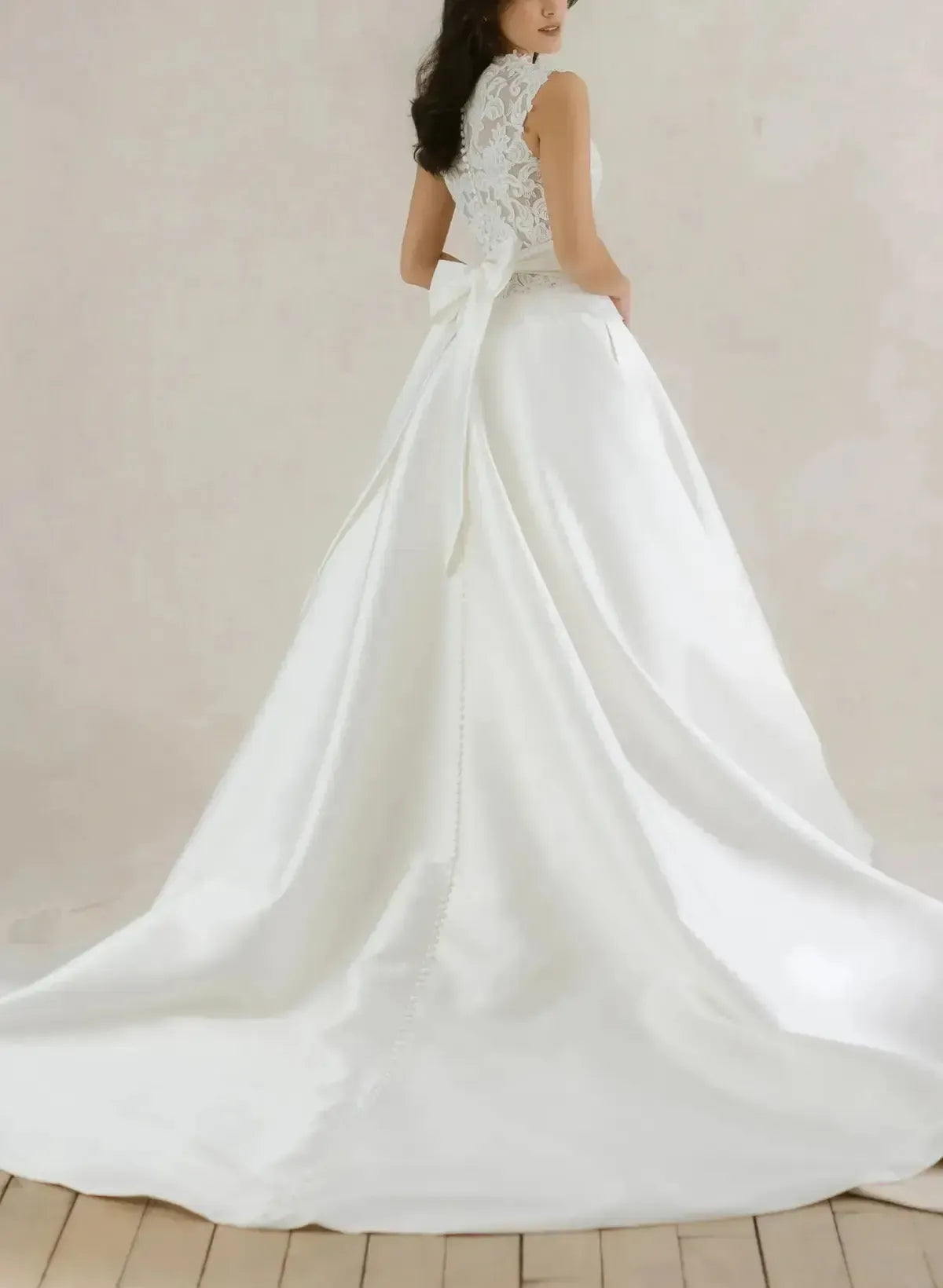 Ball Gown High Neck Sleeveless Chapel Train Lace With Bow Pockets Wedding Dress Swd13097