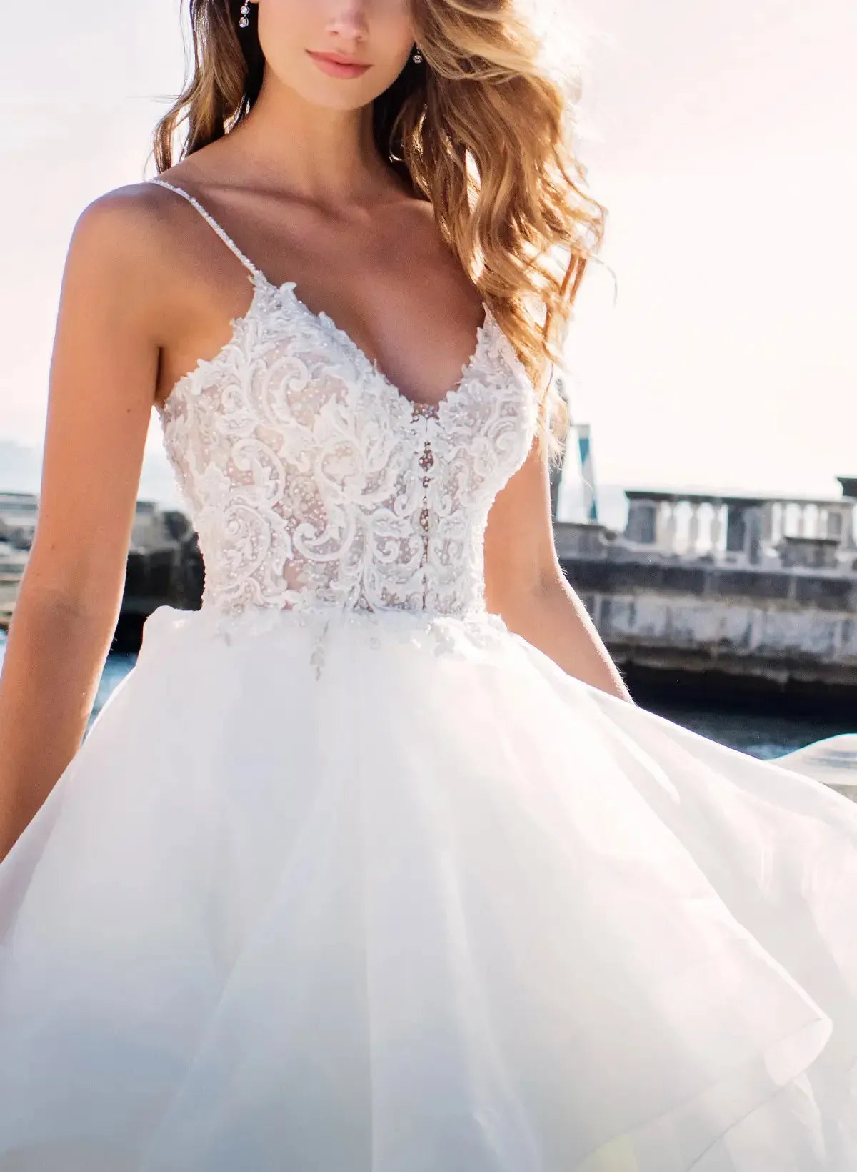 Ball Gown V Neck Sleeveless Chapel Train Satin Organza With Appliques Bride Wedding Dress Swd13148
