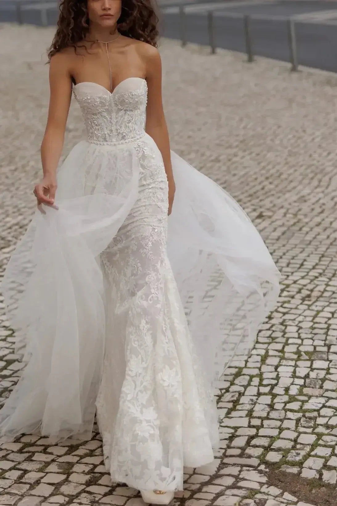 A Line Sweetheart Sleeveless Chapel Train Lace Tulle Bride Wedding Dress With Beading Flower S Swd13214