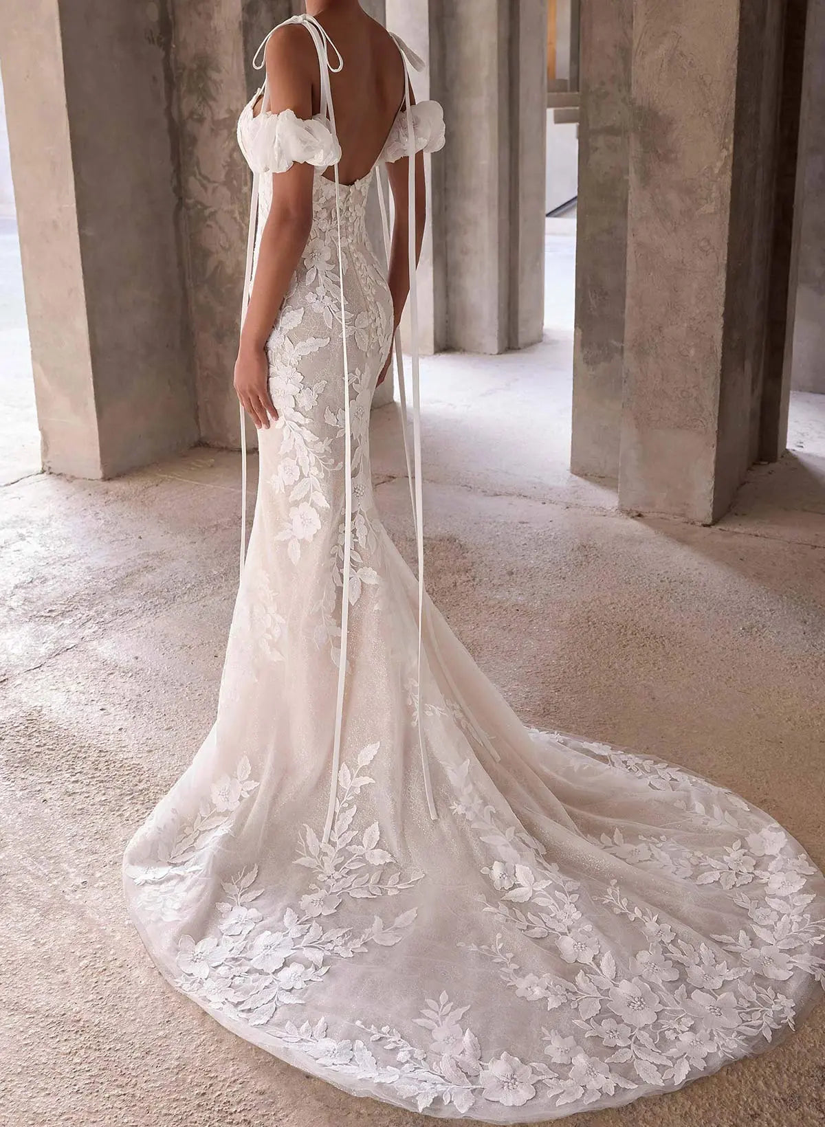 Trumpet Mermaid Sweetheart Court Train Lace Tulle Wedding Dresses With Appliques Lace Swd13279