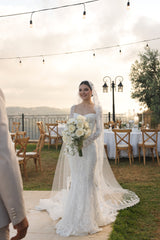 White Tulle Mermaid Wedding Dress with Sweetheart Neckline and Lace Appliques