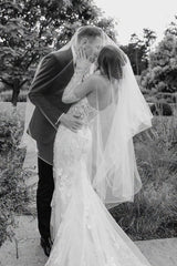 Lace Mermaid Wedding Dress with Detachable Long Sleeves Sweetheart Strapless Bridal Gown
