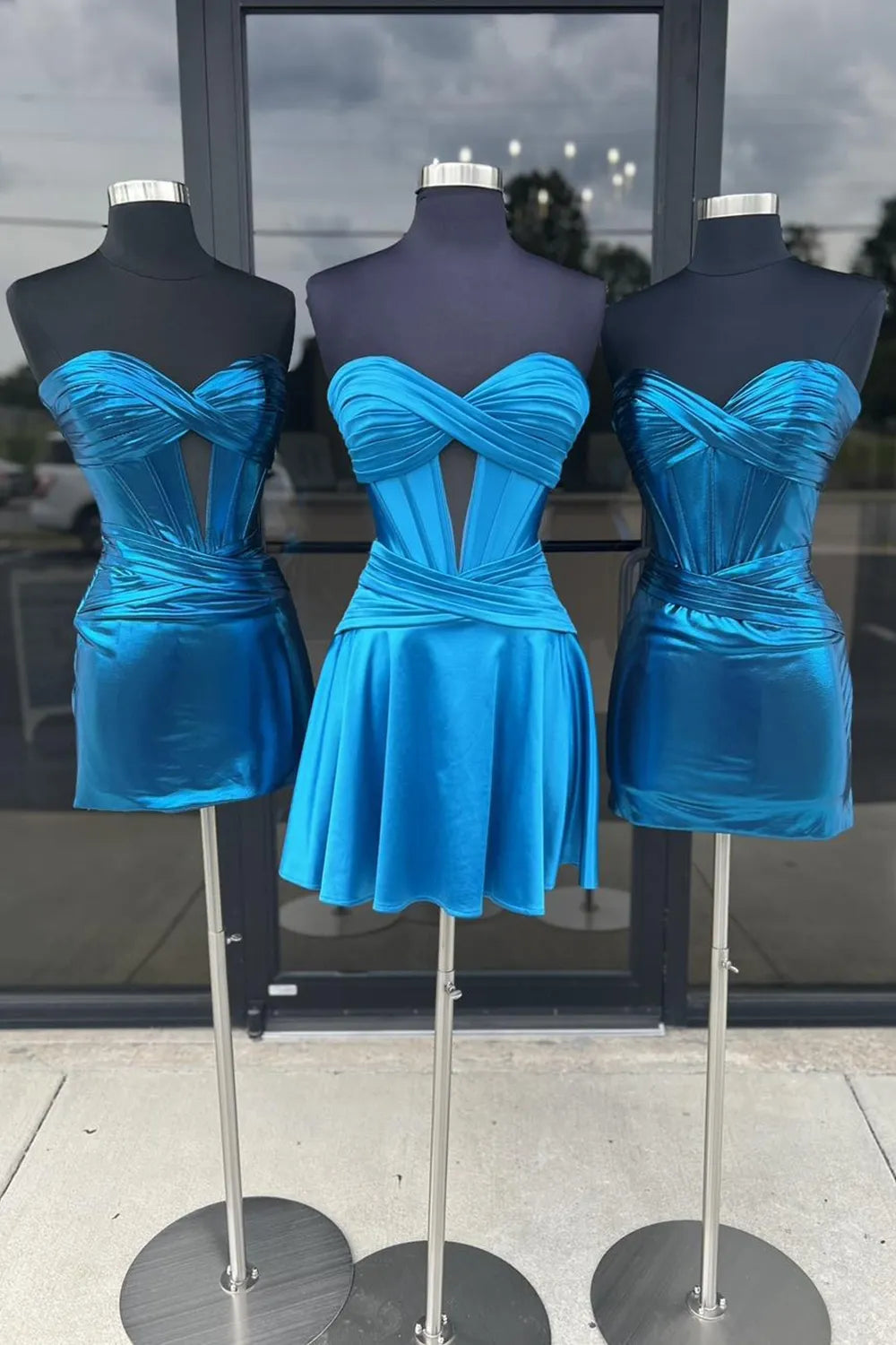 Royal Blue A Line Strapless Corset Short Homecoming Dress with keyhole