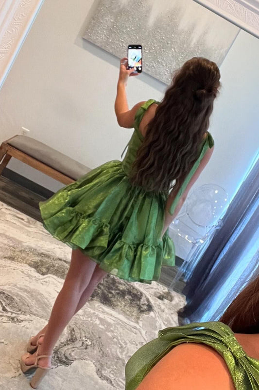 A-Line Kelly Green Short Homecoming Dress with Bow