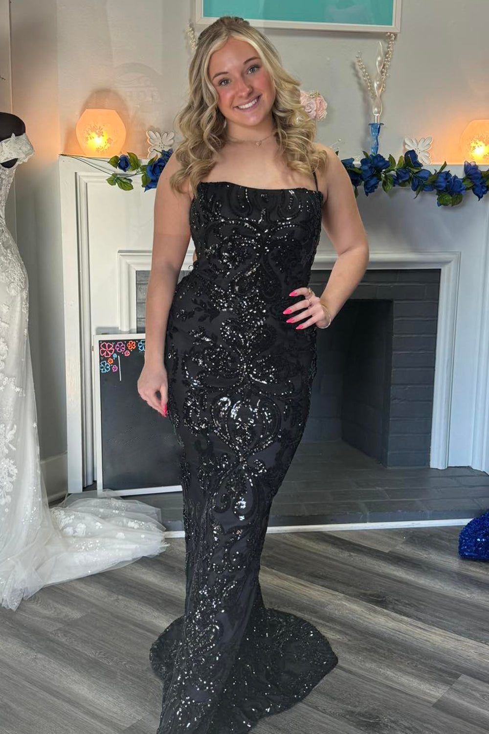 Black Spaghetti Straps Mermaid Long Prom Dress with Sequins