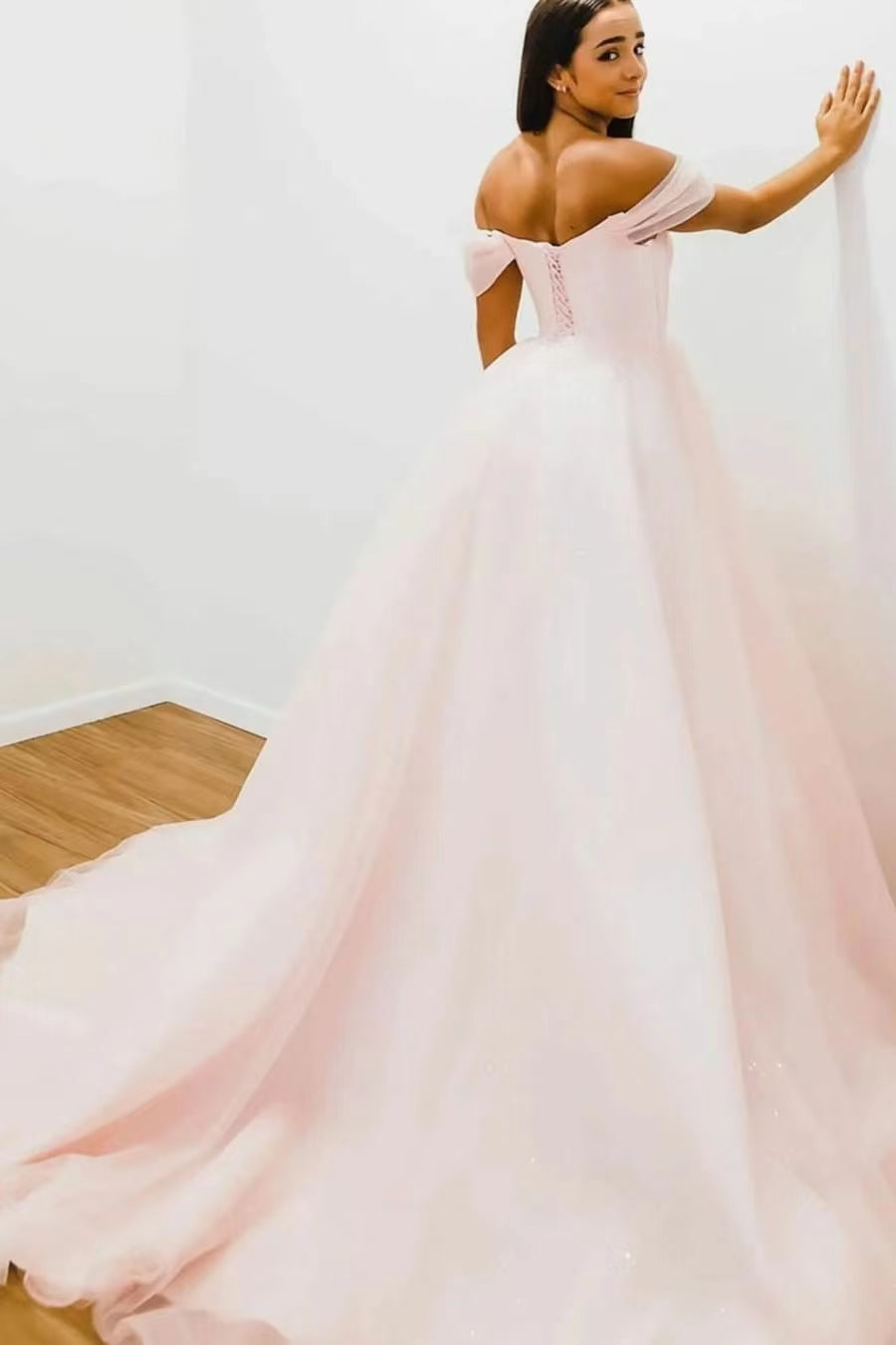 Blushing Pink Off-The-Shoulder Evening Dress with V-Neck and Strapless Tulle