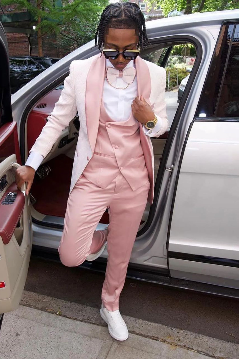 Charming Light Pink Shawl Lapel 3-Piece Men's Prom Suit