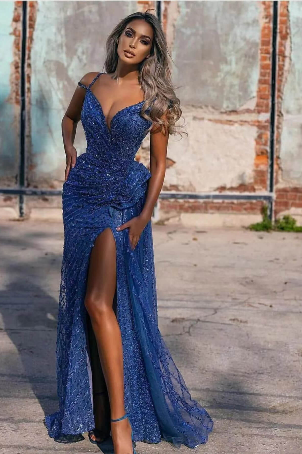 Royal Blue Off-The-Shoulder Mermaid Evening Dress with Sequins and Split