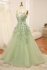 Green Tulle A Line Spaghetti Straps Long Prom Dress With Appliques