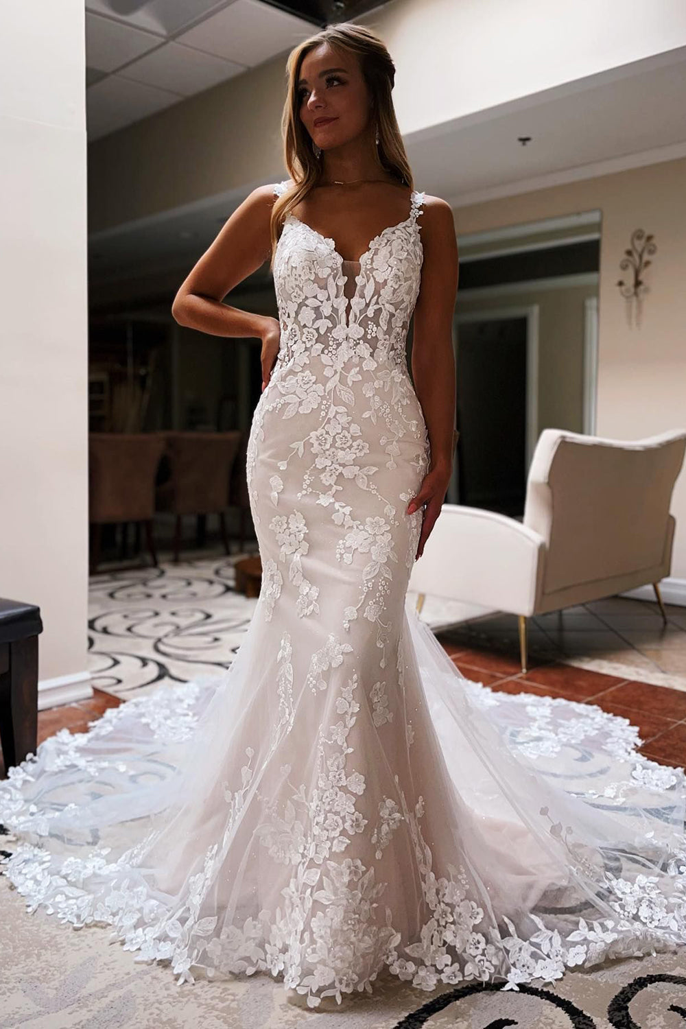 Elegant Ivory Backless Lace Mermaid Long Wedding Dress