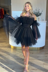 Black A-Line Detachable Long Sleeves Tulle Short Homecoming Dress