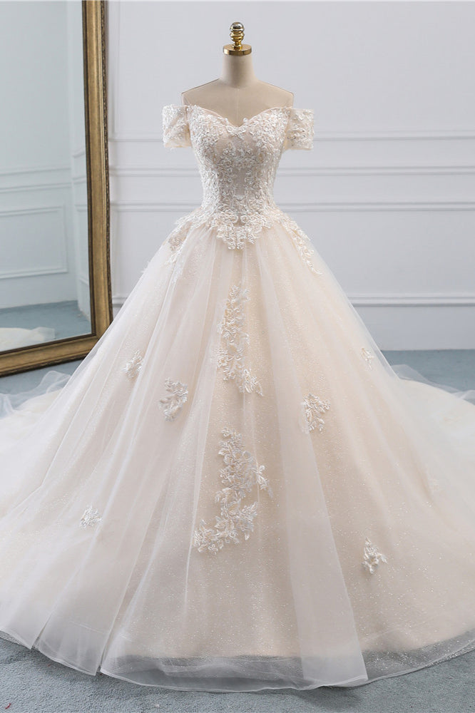 Princess Off-the-Shoulder Tulle Wedding Dress with Lace Appliques