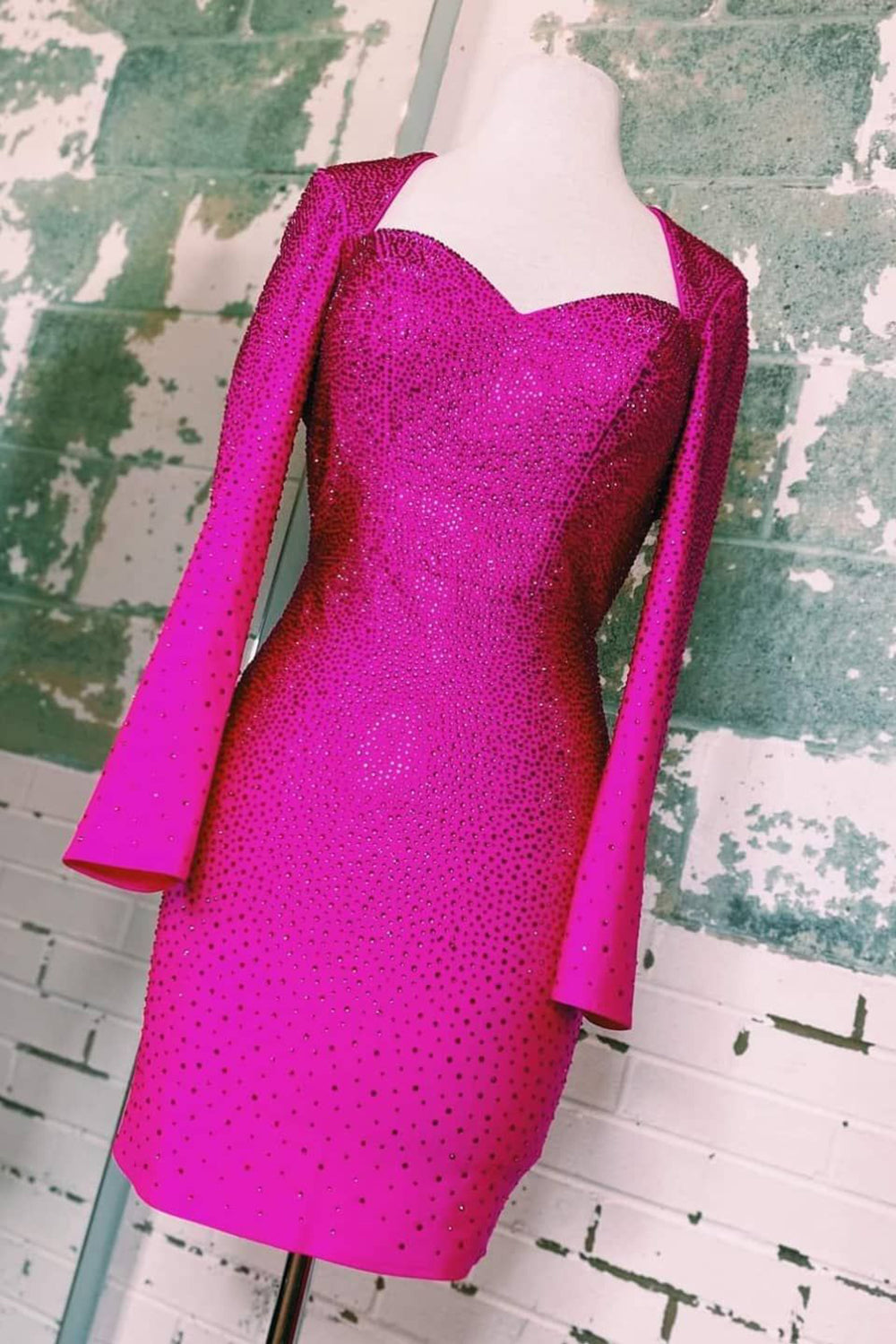 Sparkly Fuchsia Sequined Tight Short Homecoming Dress with Sleeves