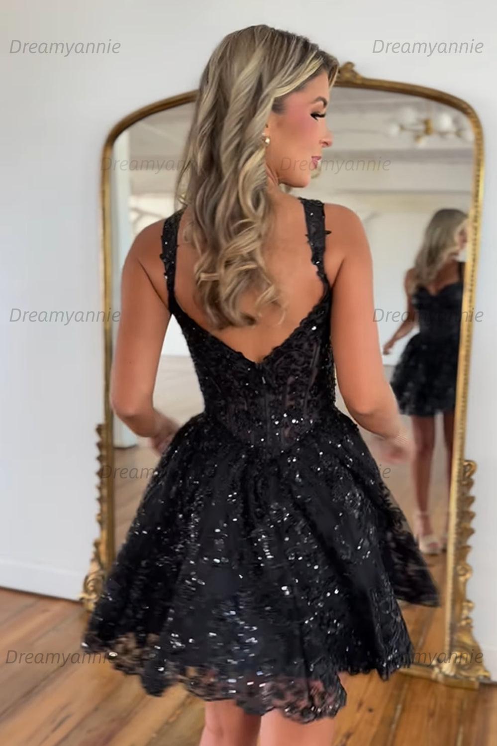 A-Line Black Homecoming Dress Tiered Short Cocktail Dresses with Lace