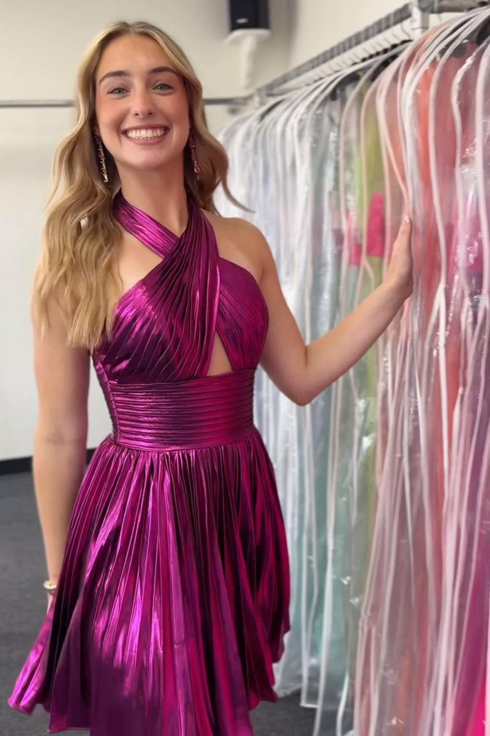 A Line Golden Homecoming Dress Criss Cross Halter Pleated Short Prom Dress