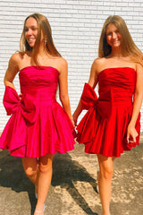 A-Line Green Homecoming Dress Strapless Satin Short Prom Dress with Bowknot