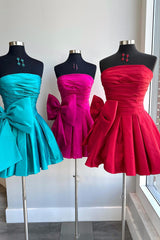 A-Line Green Homecoming Dress Strapless Satin Short Prom Dress with Bowknot