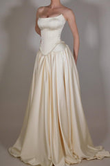 A Line Prom Dress Strapless Satin Sleeveless Formal Dress