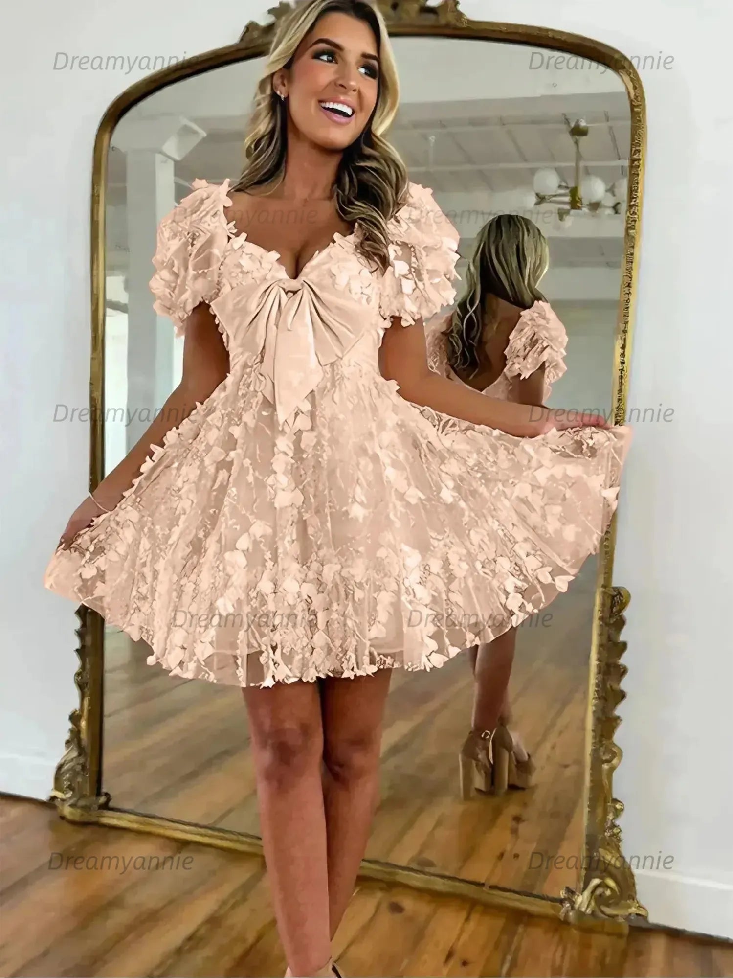 A-Line Puff Sleeves Short Tulle Homecoming Dress With Bowknot