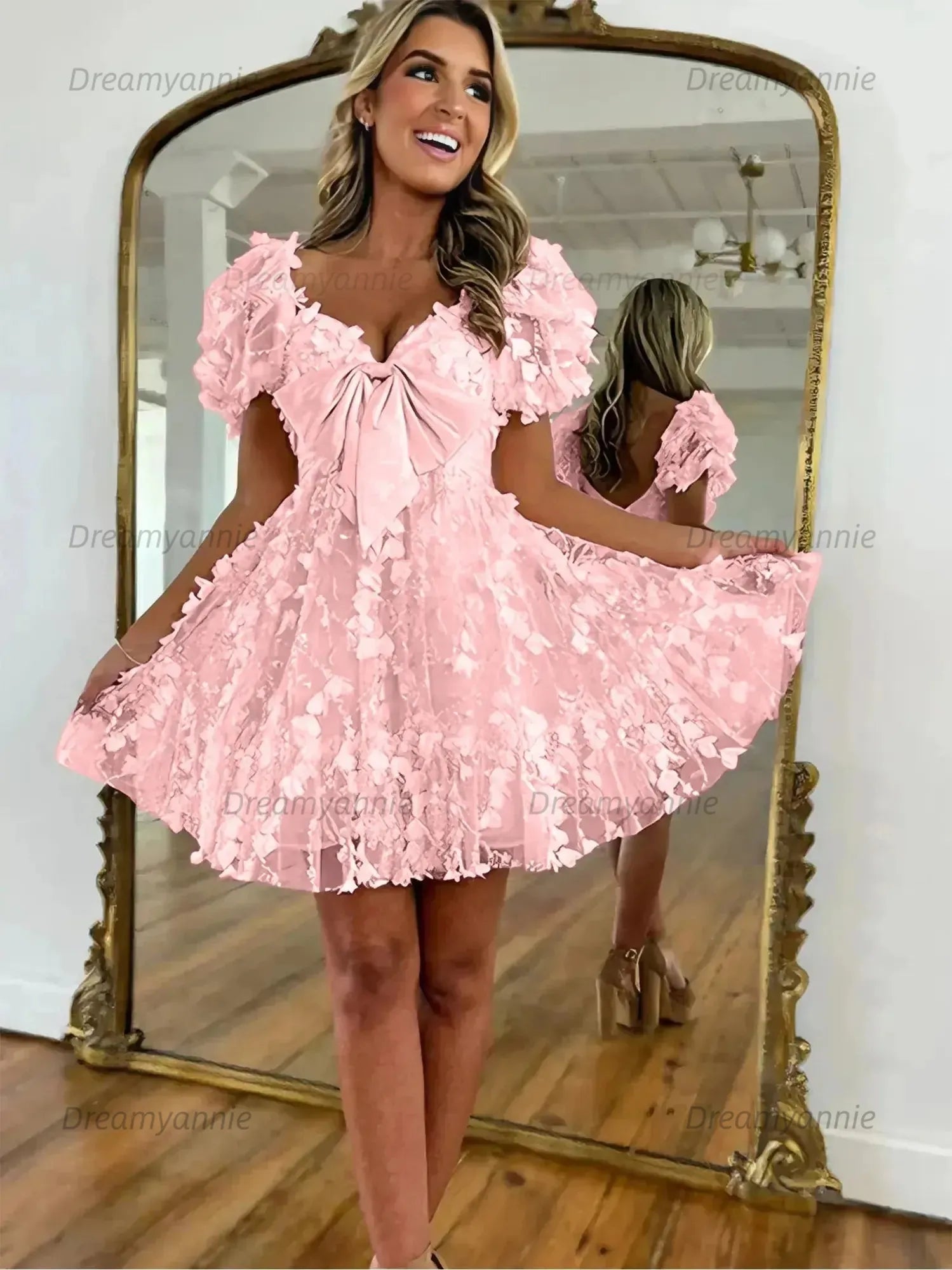 A-Line Puff Sleeves Short Tulle Homecoming Dress With Bowknot