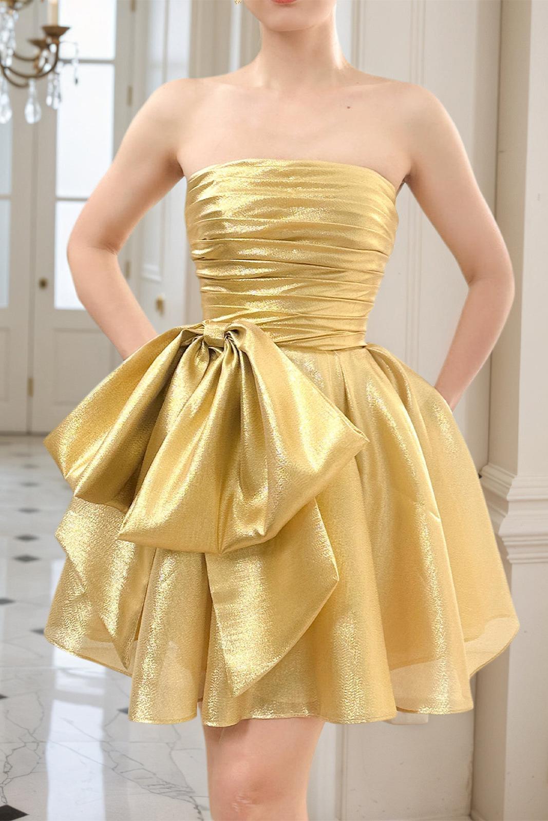 A-Line Strpless Straight Bow Short Homecoming Dress