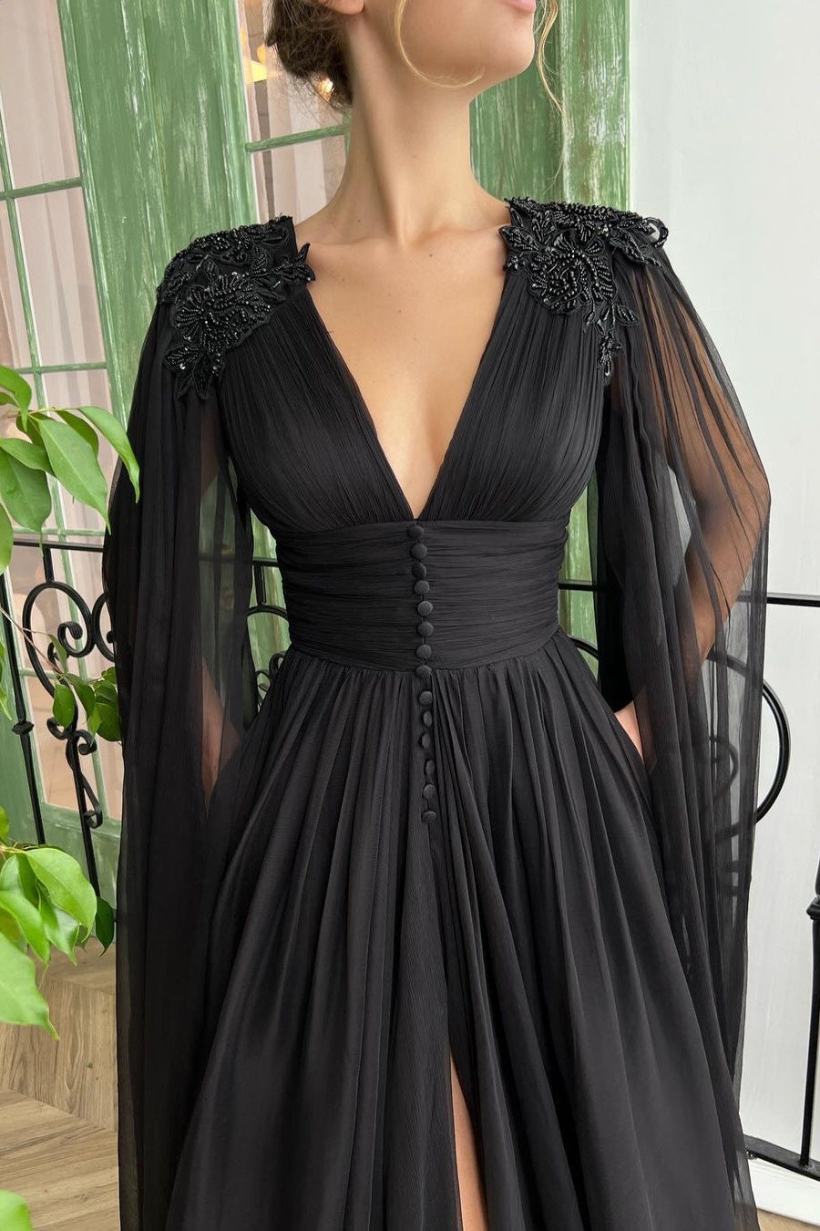 A Line V Neck Formal Dress Long Sleeve Split Front Appliques Lace Vintage Prom Dress