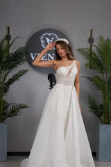 A Line Wedding Dress One Shoulder Sleeveless Appliques Tulle Bridal Gown with Panel Train